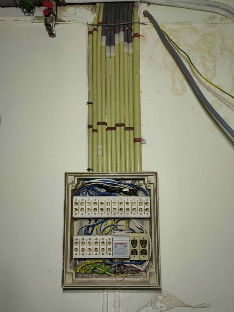 Ancien tableau électrique